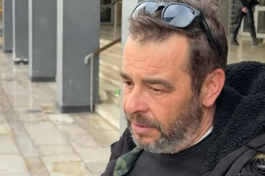 Δολοφονία στην Καλαμαριά: «Θέλω δικαιοσύνη για το παιδί μου», λέει ο πατέρας του Κλεομένη